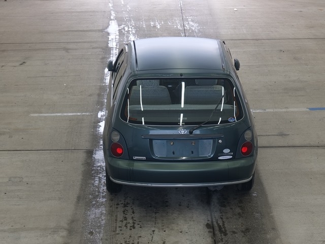 TOYOTA STARLET