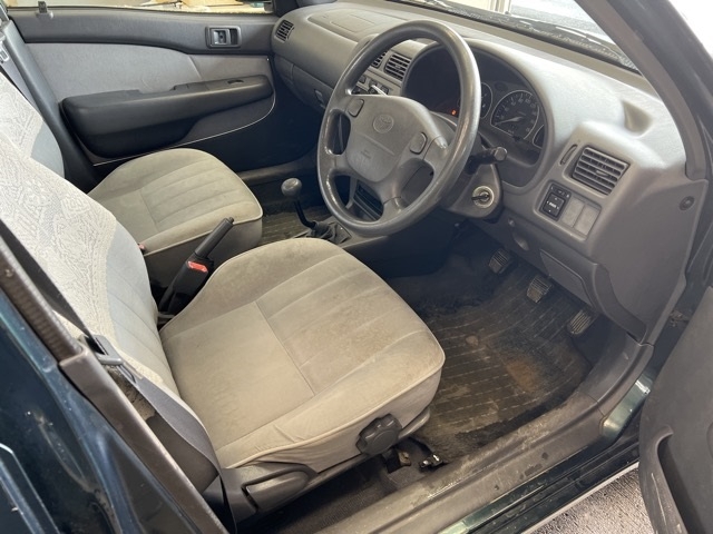 TOYOTA STARLET
