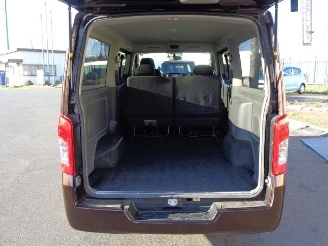 NISSAN NV350 CARAVAN