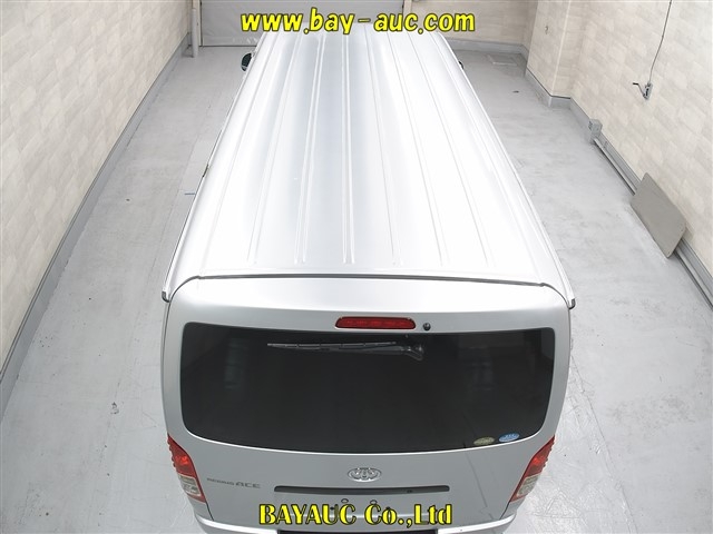 TOYOTA REGIUS ACE