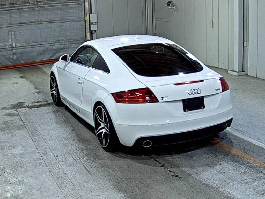 AUDI TT