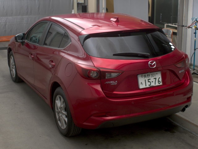 MAZDA AXELA