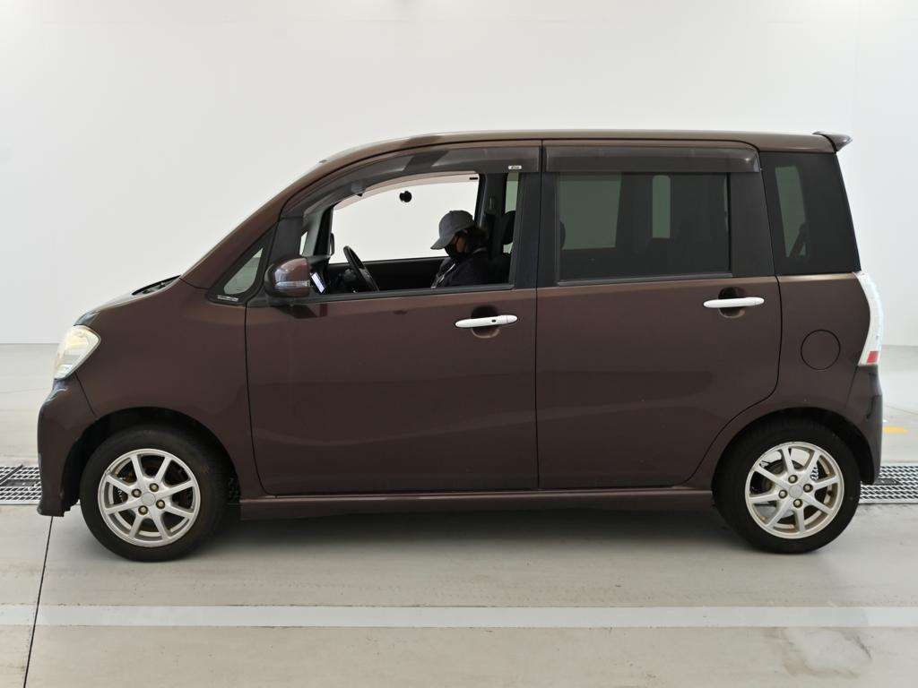 DAIHATSU TANTO EXE