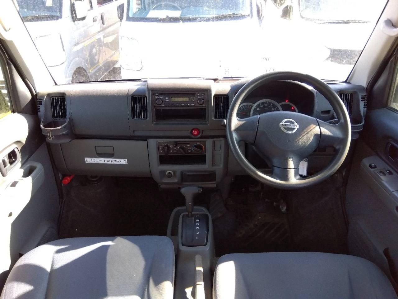 NISSAN NV100 CLIPPER