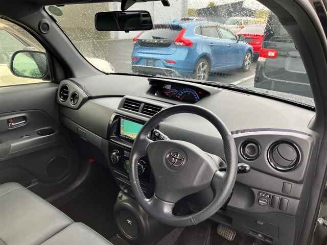 TOYOTA BB