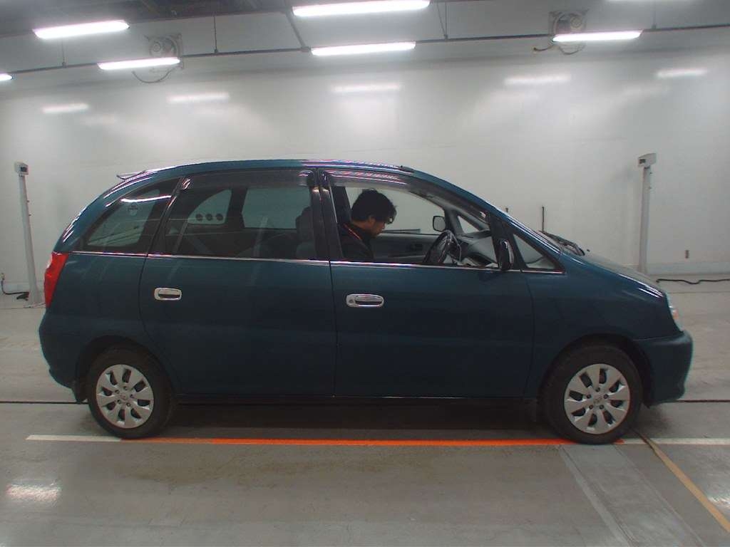 TOYOTA NADIA