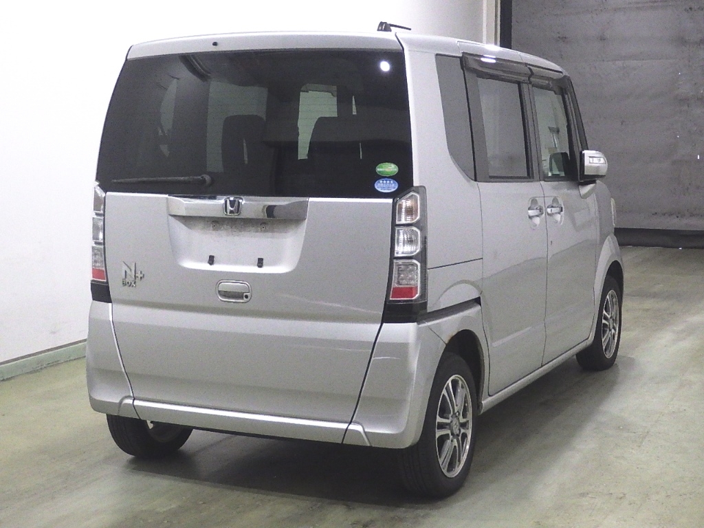 HONDA N-BOX+