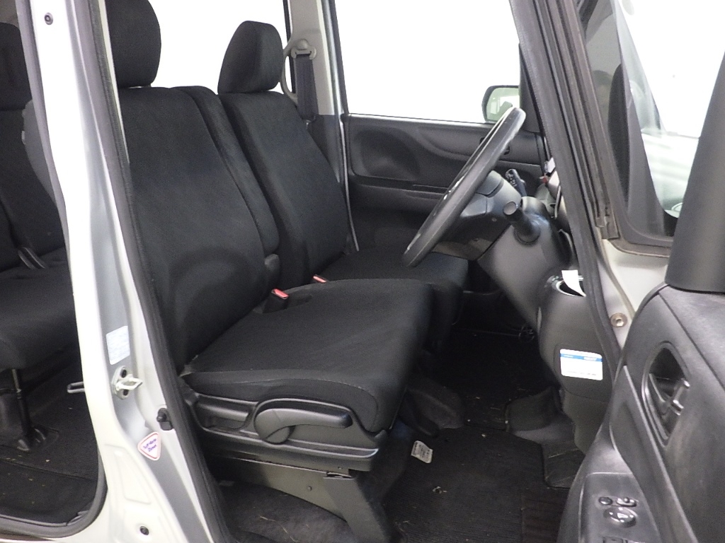 HONDA N-BOX+