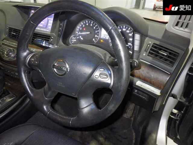 NISSAN FUGA