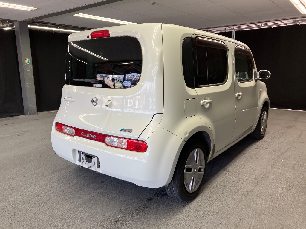 NISSAN CUBE