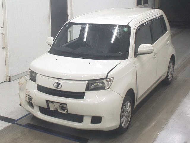 TOYOTA BB