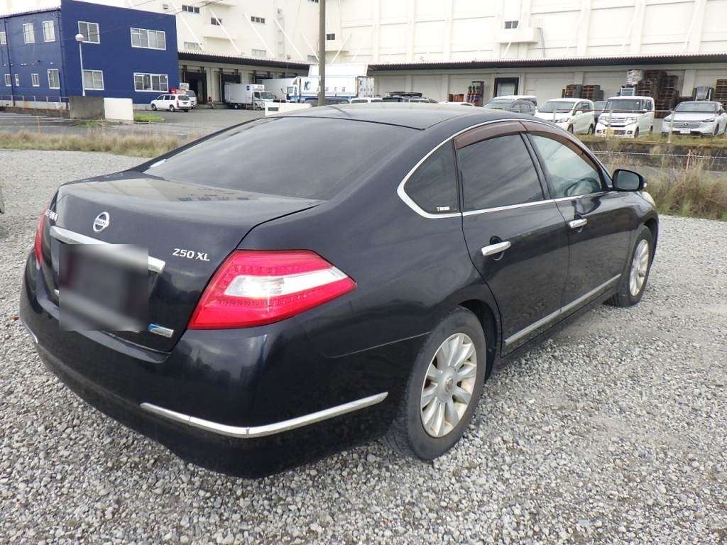 NISSAN TEANA