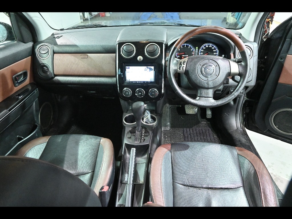 MAZDA VERISA