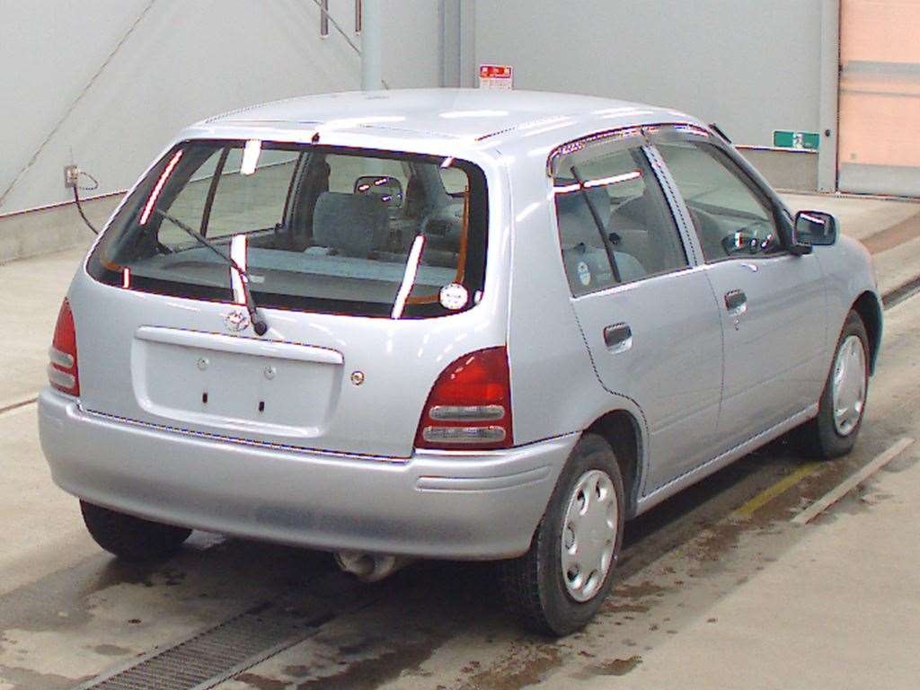 TOYOTA STARLET