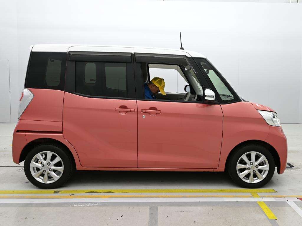 MITSUBISHI EK SPACE