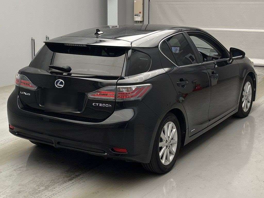 LEXUS CT200H
