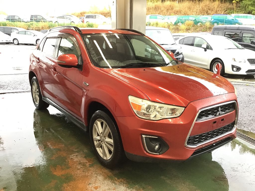 MITSUBISHI RVR