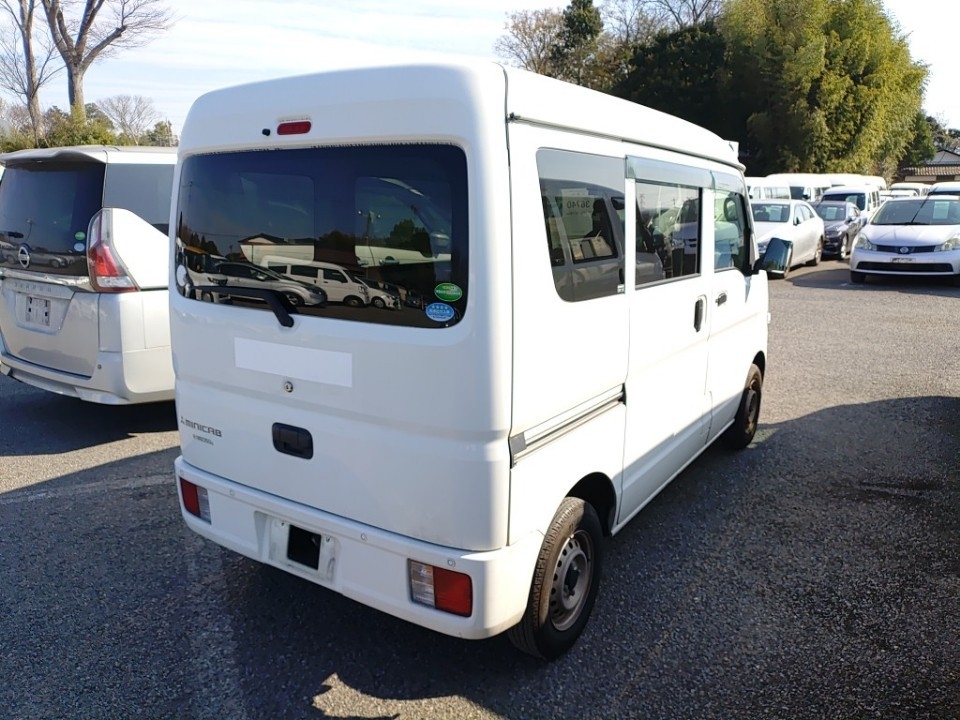 MITSUBISHI MINICAB