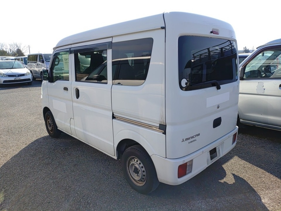 MITSUBISHI MINICAB