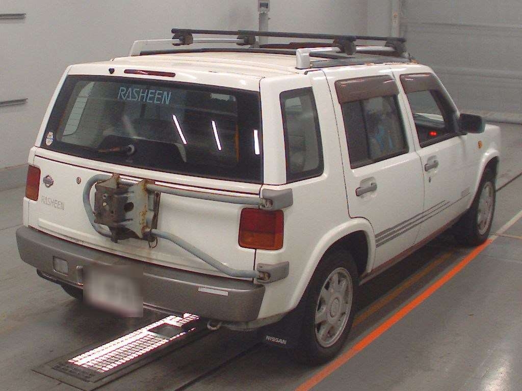 NISSAN RASHEEN