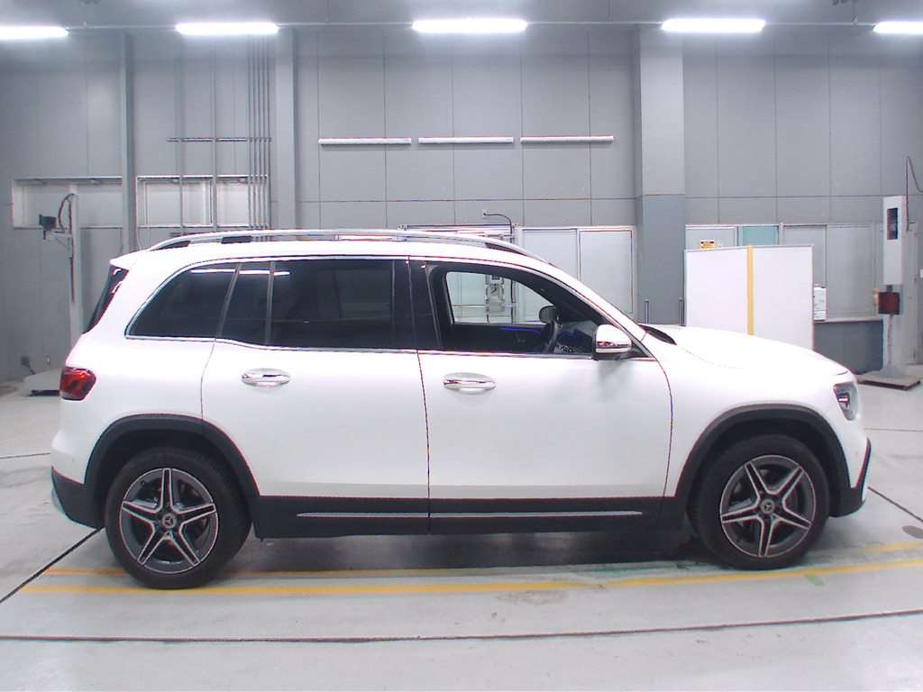 MERCEDES-BENZ GLB-CLASS