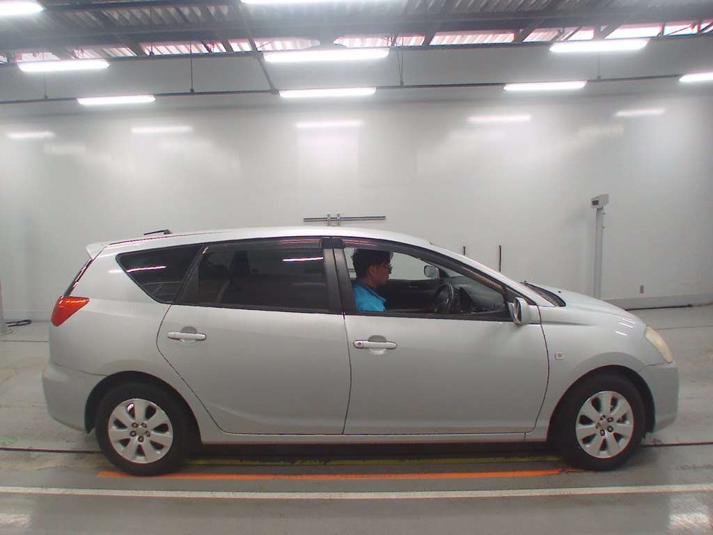 TOYOTA CALDINA