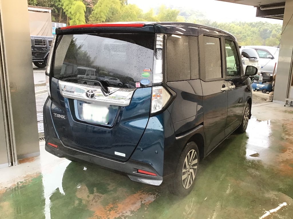 TOYOTA TANK