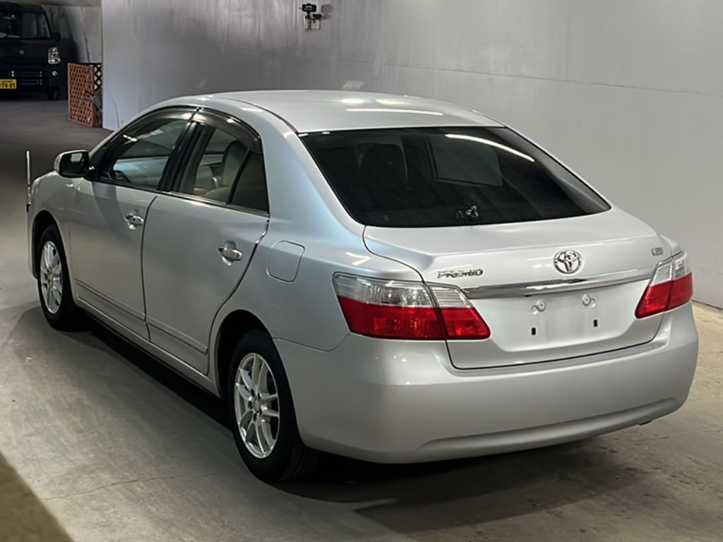 TOYOTA PREMIO
