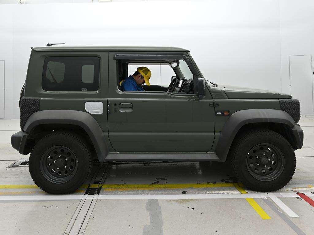 SUZUKI JIMNY SIERRA