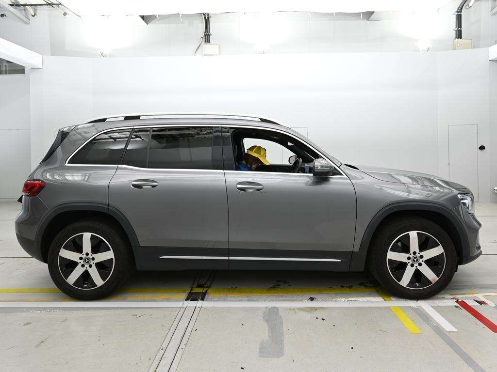 MERCEDES-BENZ GLB-CLASS