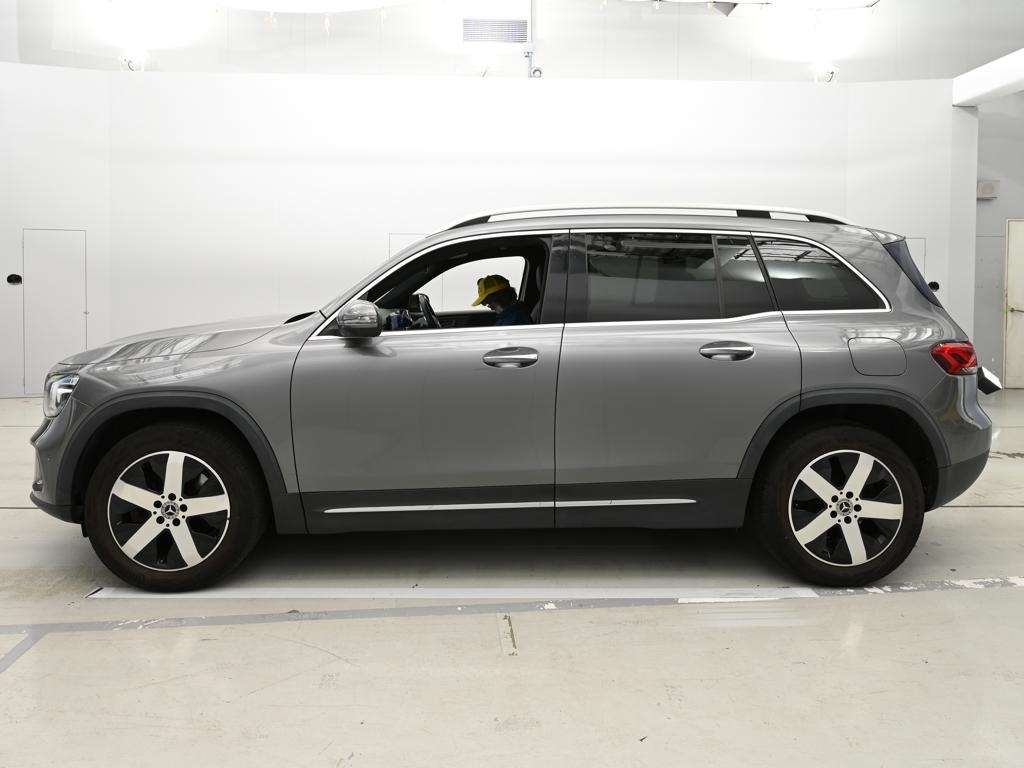 MERCEDES-BENZ GLB-CLASS