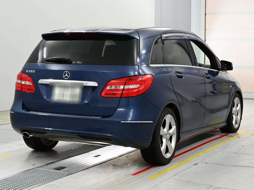 MERCEDES-BENZ B-CLASS