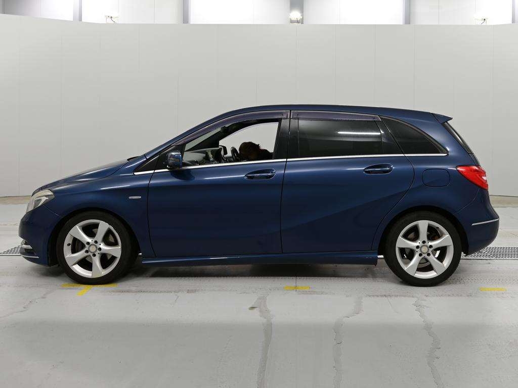 MERCEDES-BENZ B-CLASS