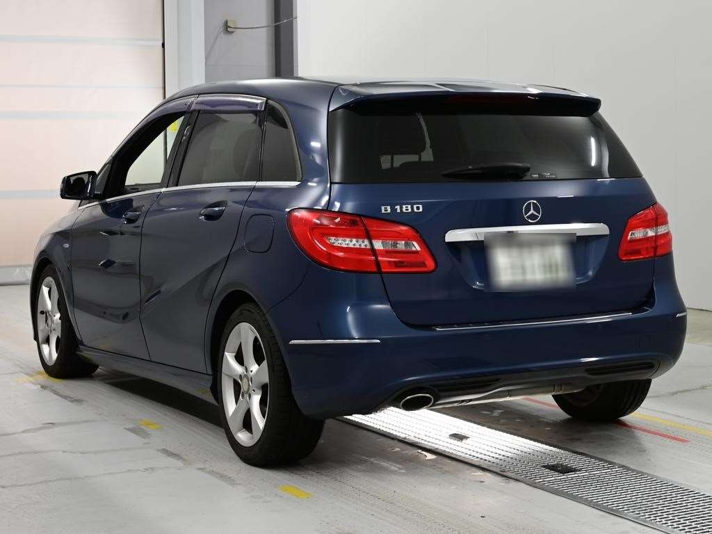 MERCEDES-BENZ B-CLASS