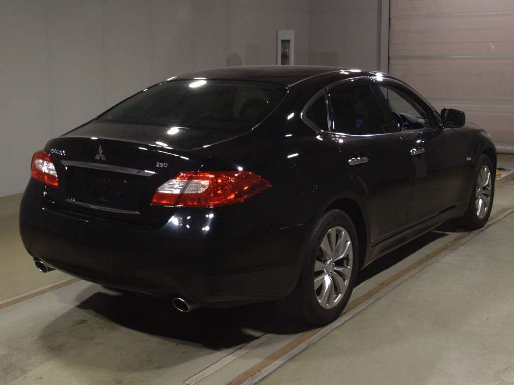 MITSUBISHI PROUDIA