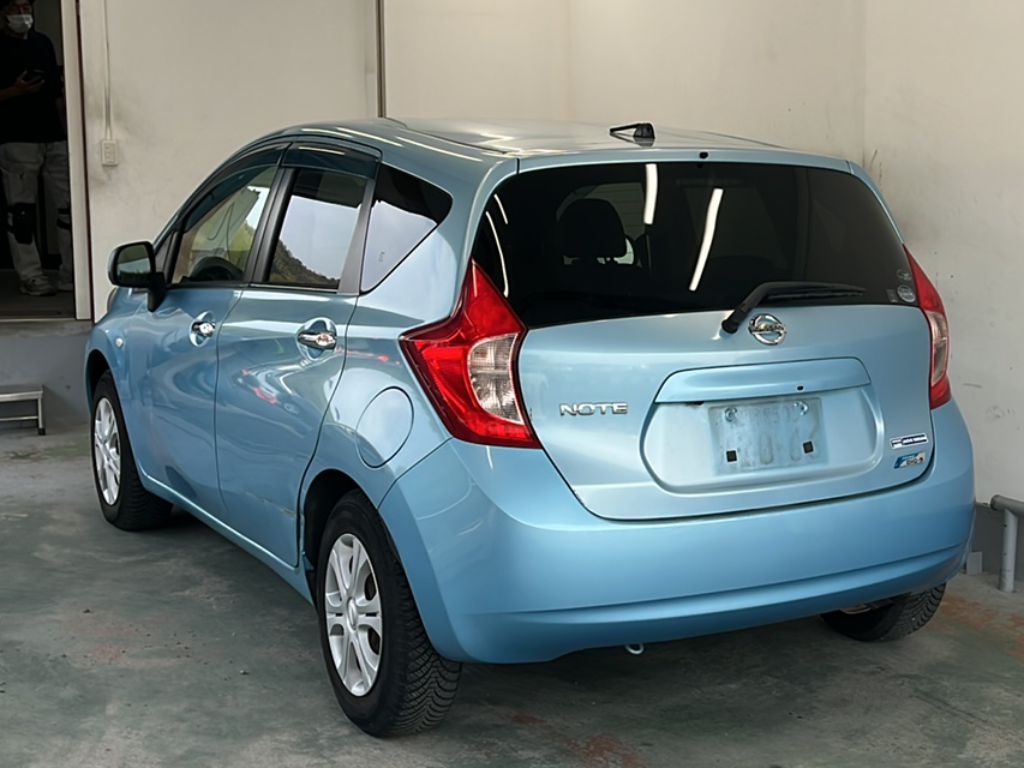 NISSAN NOTE