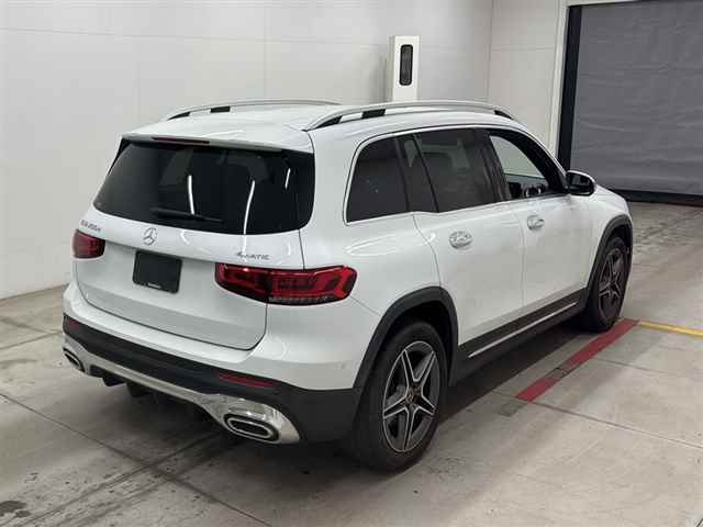 MERCEDES-BENZ GLB-CLASS