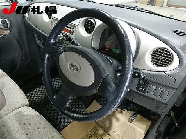 DAIHATSU MOVE LATTE