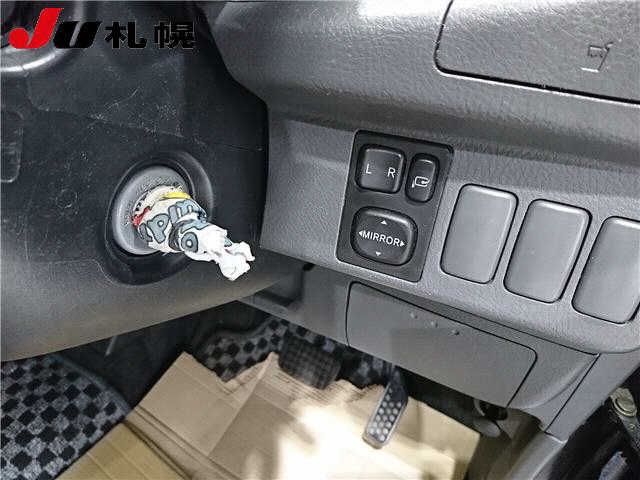 DAIHATSU MOVE LATTE