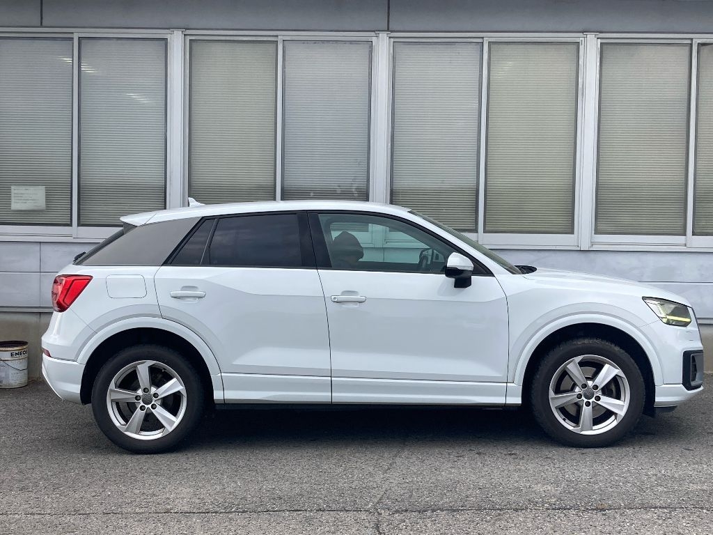 AUDI Q2