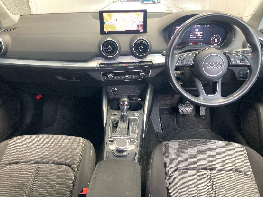 AUDI Q2
