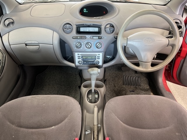 TOYOTA PLATZ