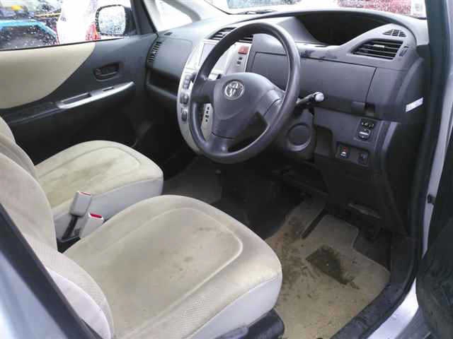 TOYOTA RACTIS