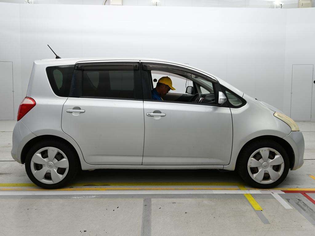 TOYOTA RACTIS