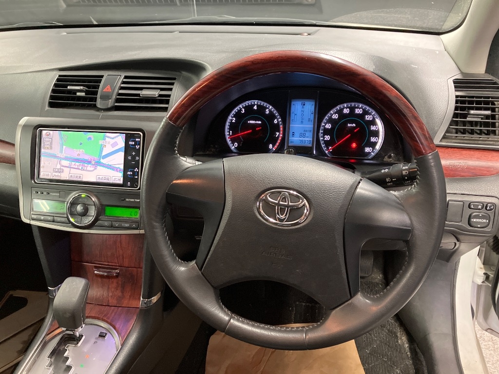 TOYOTA PREMIO