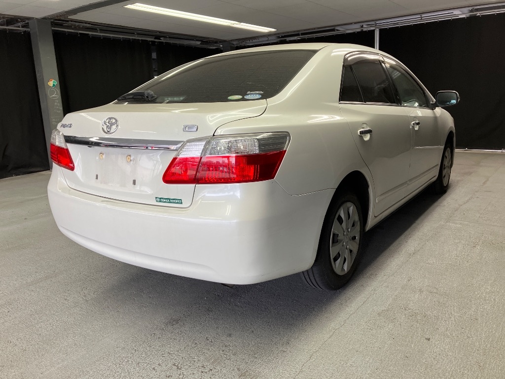 TOYOTA PREMIO