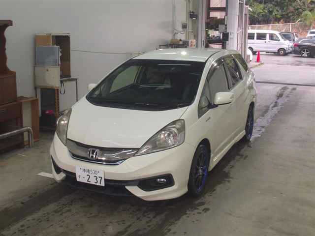 HONDA FIT SHUTTLE