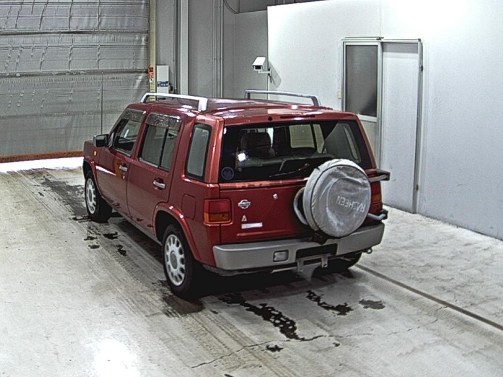 NISSAN RASHEEN