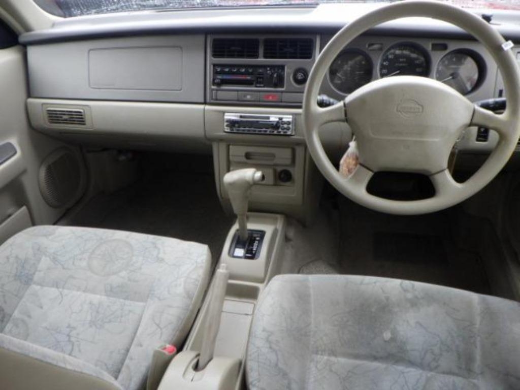NISSAN RASHEEN