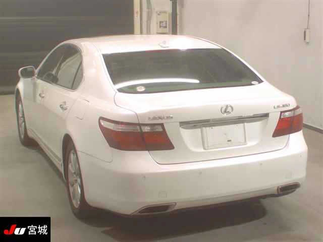 LEXUS LS460